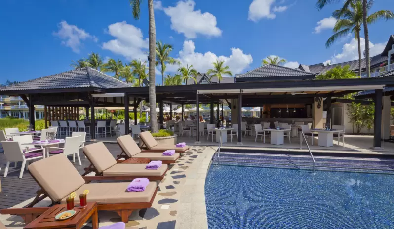 Angsana Laguna Phuket-Pool and loungers Angsana Laguna Phuket-Pool and loungers