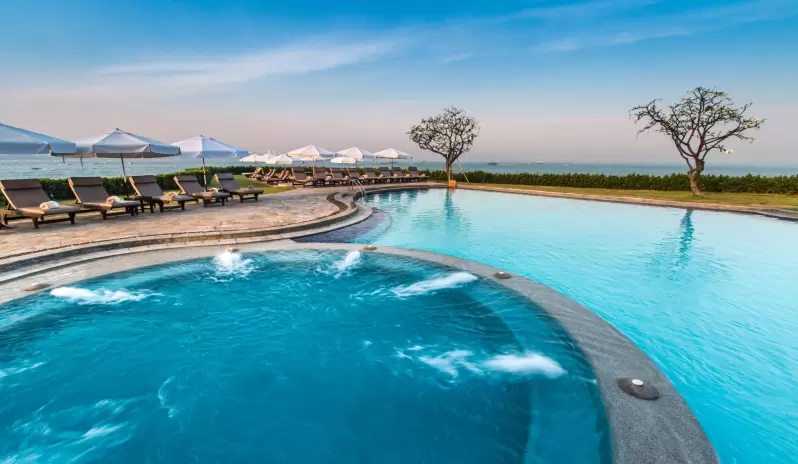 Dusit Thani Pattaya-Lagoon Pool Dusit Thani Pattaya-Lagoon Pool
