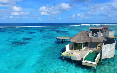 Six Senses Laamu-Sunset Laamu Water Pool Villa aerial view_9321 Six Senses Laamu-Sunset Laamu Water Pool Villa aerial view_9321