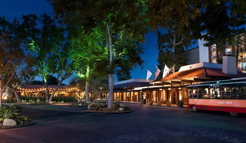 The Garland-Hotel Exterior The Garland-Hotel Exterior