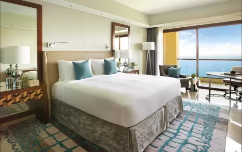 Fairmont Ajman-Deluxe View Room King_10191
