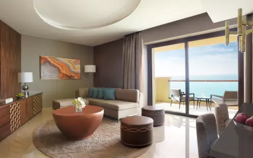 Fairmont Ajman-One Bedroom Suite Lounge_10194
