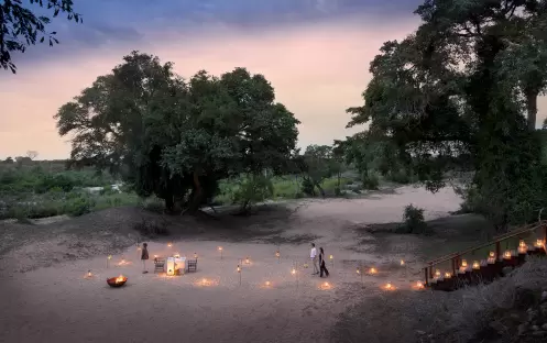 Lion Sands, Tinga Lodge-Outdoor dining experience Lion Sands, Tinga Lodge-Outdoor dining experience