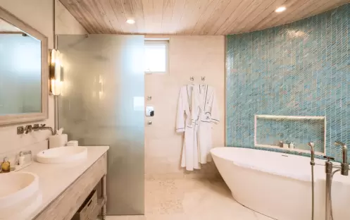 One Bedroom Bluff Suite 5