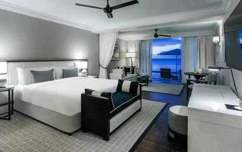 Fairmont Royal Pavilion - Beach Front Suite 1 Fairmont Royal Pavilion - Beach Front Suite 1