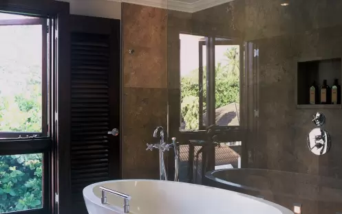 Tree Top Suite Whimbrel bathroom_10126 Tree Top Suite Whimbrel bathroom_10126