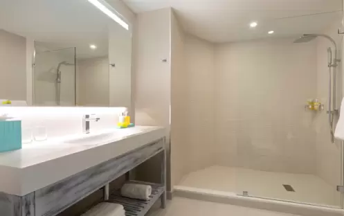 oceanfront-junior-suite3-room-at-sea-breeze-beach-house-christ-church-barbados oceanfront-junior-suite3-room-at-sea-breeze-beach-house-christ-church-barbados