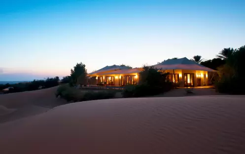 Emirates Suites with Pool 2_1918 Emirates Suites with Pool 2_1918