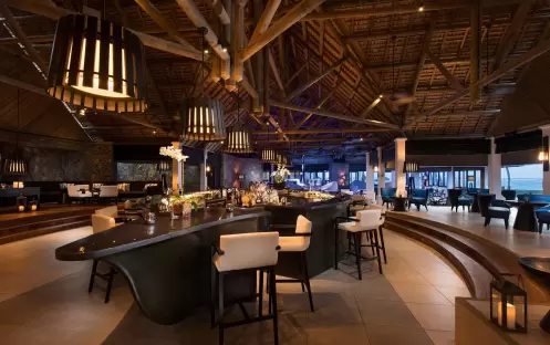 CONSTANCE BELLE MARE PLAGE RESORT - THE BAR CONSTANCE BELLE MARE PLAGE RESORT - THE BAR