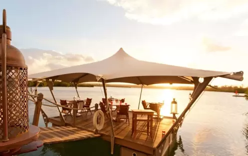 CONSTANCE PRINCE MAURICE - LAGUNA BAR 3 CONSTANCE PRINCE MAURICE - LAGUNA BAR 3