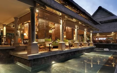 CONSTANCE PRINCE MAURICE - LOUNGE BAR NIGHT VIEW POOL SIDE CONSTANCE PRINCE MAURICE - LOUNGE BAR NIGHT VIEW POOL SIDE