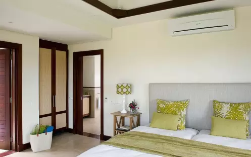 HERITAGE VILLAS - THREE BEDROOM OCEAN VIEW POOL VILLA MAIN BEDROOM HERITAGE VILLAS - THREE BEDROOM OCEAN VIEW POOL VILLA MAIN BEDROOM