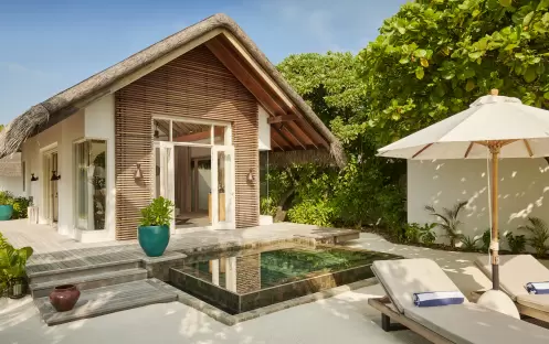Fairmont Maldives Sirru Fen Fushi-BEACH SUNRISE VILLA EXTERIOR_15634 Fairmont Maldives Sirru Fen Fushi-BEACH SUNRISE VILLA EXTERIOR_15634