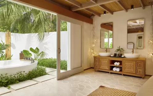Fairmont Maldives Sirru Fen Fushi-DELUXE BEACH SUNSET VILLA OUTDOOR BATHROOM_15637 Fairmont Maldives Sirru Fen Fushi-DELUXE BEACH SUNSET VILLA OUTDOOR BATHROOM_15637