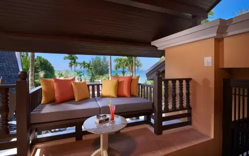 AMARI VOGUE GRAND DELUXE ROOM SITTING AREA AMARI VOGUE GRAND DELUXE ROOM SITTING AREA