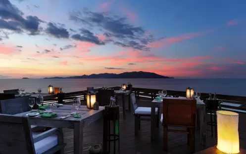 Dining On The Rocks Dining On The Rocks