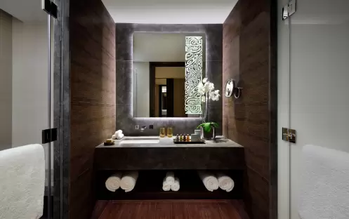 Junior & Family Suite bathroom Junior & Family Suite bathroom