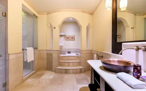 RESORT VIEW BATHROOM_001 RESORT VIEW BATHROOM_001