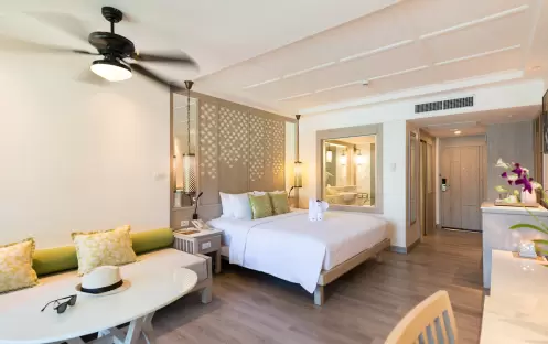 JUNIOR SUITE BEDROOM