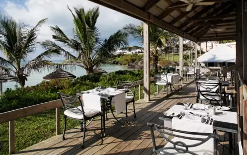Breezes Beach Bar & Restaurant (seasonal) Breezes Beach Bar & Restaurant (seasonal)