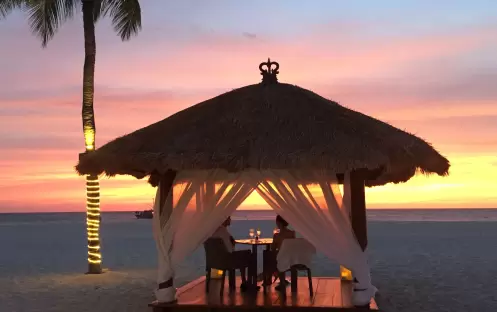 Romantic Dining Romantic Dining