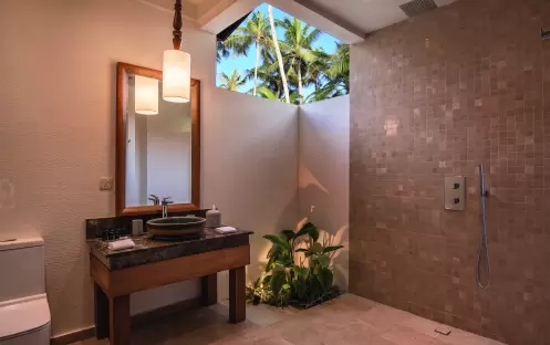 OBLU SELECT at Sangeli-Beach Family Suites with Pool Kids Bathroom Interior_16915 OBLU SELECT at Sangeli-Beach Family Suites with Pool Kids Bathroom Interior_16915