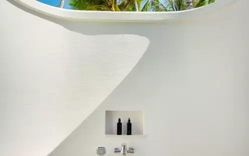 OBLU SELECT at Sangeli-Deluxe Beach Pool Villa bathtube_14146 OBLU SELECT at Sangeli-Deluxe Beach Pool Villa bathtube_14146