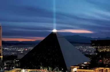 Luxor Hotel & Casino