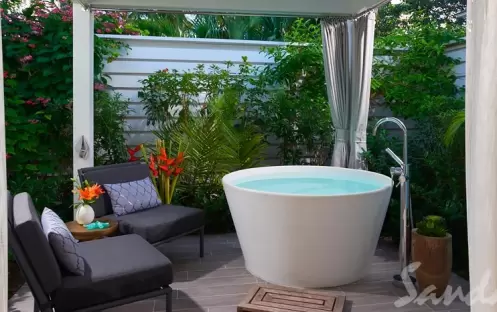 Royal English 1Bedroom Butler Suite Villa with Balcony Tranquility Soaking Tub - VS1 (1) Royal English 1Bedroom Butler Suite Villa with Balcony Tranquility Soaking Tub - VS1 (1)