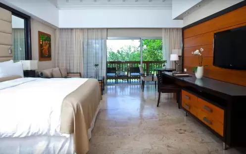 Elite Hotel Room With Balcony 2 Elite Hotel Room With Balcony 2