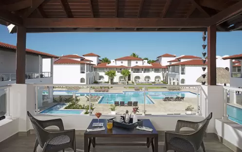 PREFERRED CLUB SUITE TROPICAL VIEW BALCONY PREFERRED CLUB SUITE TROPICAL VIEW BALCONY