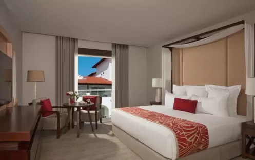PREFERRED CLUB SUITE TROPICAL VIEW KING BED PREFERRED CLUB SUITE TROPICAL VIEW KING BED