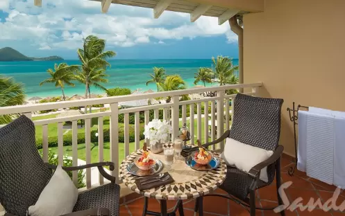 Caribbean Honeymoon Oceanview Penthouse Club Level Room - PC (2) Caribbean Honeymoon Oceanview Penthouse Club Level Room - PC (2)