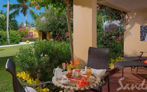 Caribbean Honeymoon One Bedroom Butler Suite - 1BL (5) Caribbean Honeymoon One Bedroom Butler Suite - 1BL (5)