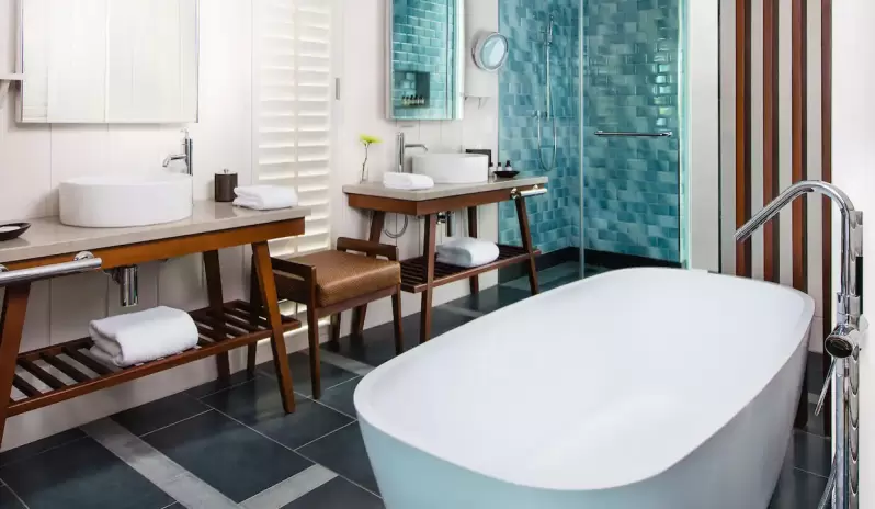 Two Queen Beds Ocean View - Bathroom Two Queen Beds Ocean View - Bathroom