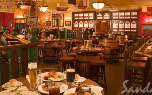 Olde London Pub (2) Olde London Pub (2)
