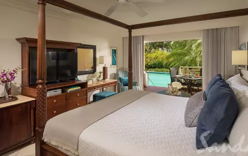 Swim Up Lover’s Lagoon Honeymoon Club Level Room - HR (2) Swim Up Lover’s Lagoon Honeymoon Club Level Room - HR (2)