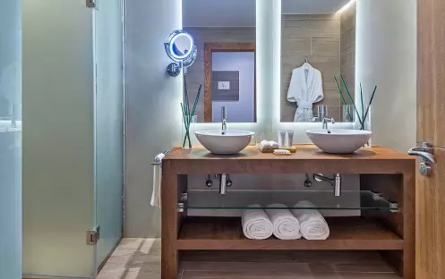 SANCTUARY CAP CANA - LUXURY JUNIOR SUITE WASHROOM SANCTUARY CAP CANA - LUXURY JUNIOR SUITE WASHROOM