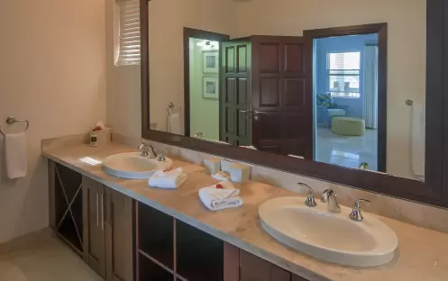 Mount Cinnamon-Luxury Three Bedroom Villa - Cinnamon Heights Bathroom_10557 Mount Cinnamon-Luxury Three Bedroom Villa - Cinnamon Heights Bathroom_10557
