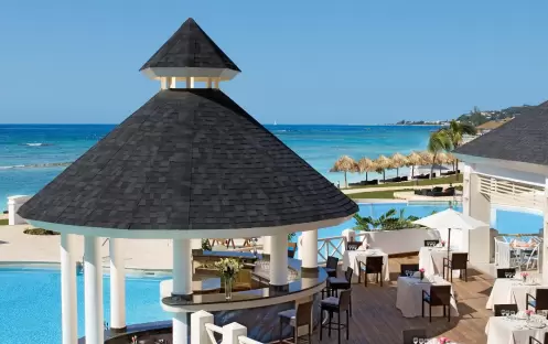Secrets Wild Orchid Montego Bay-Seaside Grill_2555 Secrets Wild Orchid Montego Bay-Seaside Grill_2555