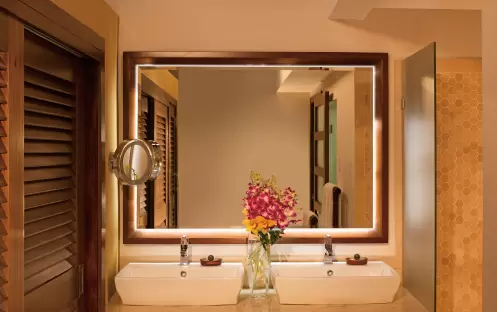 Zoëtry Montego Bay Jamaica-Junior Suite Tropical View with Soaking Tub 3_13968 Zoëtry Montego Bay Jamaica-Junior Suite Tropical View with Soaking Tub 3_13968