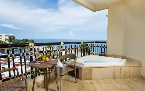 DREAMS RIVIERA CANCUN FAMILY SUITE PREFERRED JACUZZI DREAMS RIVIERA CANCUN FAMILY SUITE PREFERRED JACUZZI