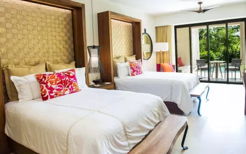 SECRETS AKUMAL JUNIOR SUITE SWIM OUT KING SECRETS AKUMAL JUNIOR SUITE SWIM OUT KING