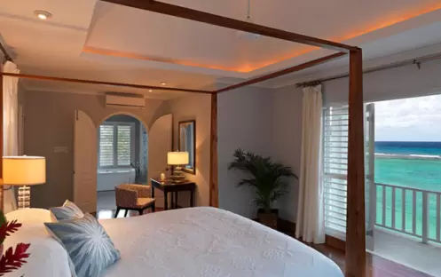 MASTER BEDROOM_002