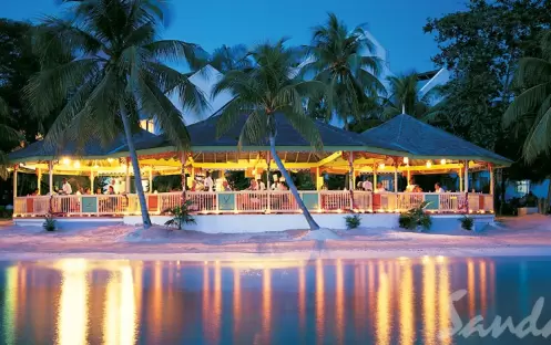 SANDALS NEGRIL - CUCINNO (2) SANDALS NEGRIL - CUCINNO (2)