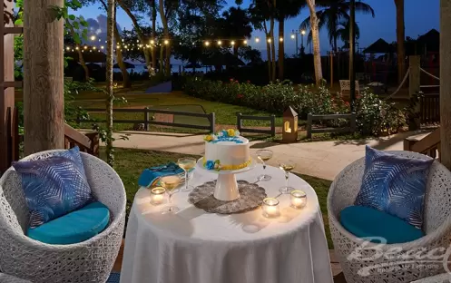 Tropical Beachfront Walkout Concierge King - WBCK (3) Tropical Beachfront Walkout Concierge King - WBCK (3)