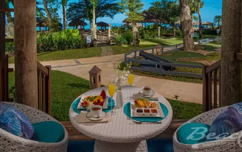 Tropical beachfront Walkout Concierge Double - WBCD  (2) Tropical beachfront Walkout Concierge Double - WBCD  (2)