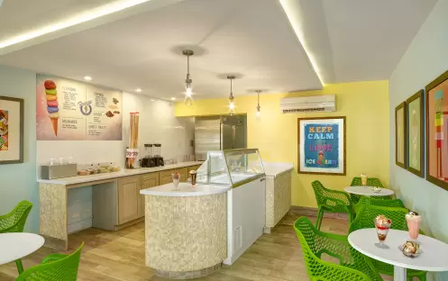 Freeze Ice Cream Parlour_54 Freeze Ice Cream Parlour_54