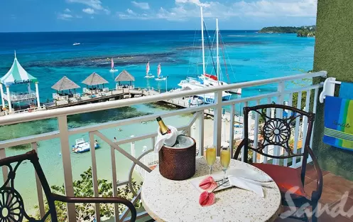 SANDALS OCHI - PO (1) SANDALS OCHI - PO (1)