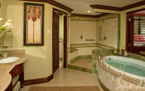 SANDALS ROYAL CARIBBEAN - GR (3) SANDALS ROYAL CARIBBEAN - GR (3)
